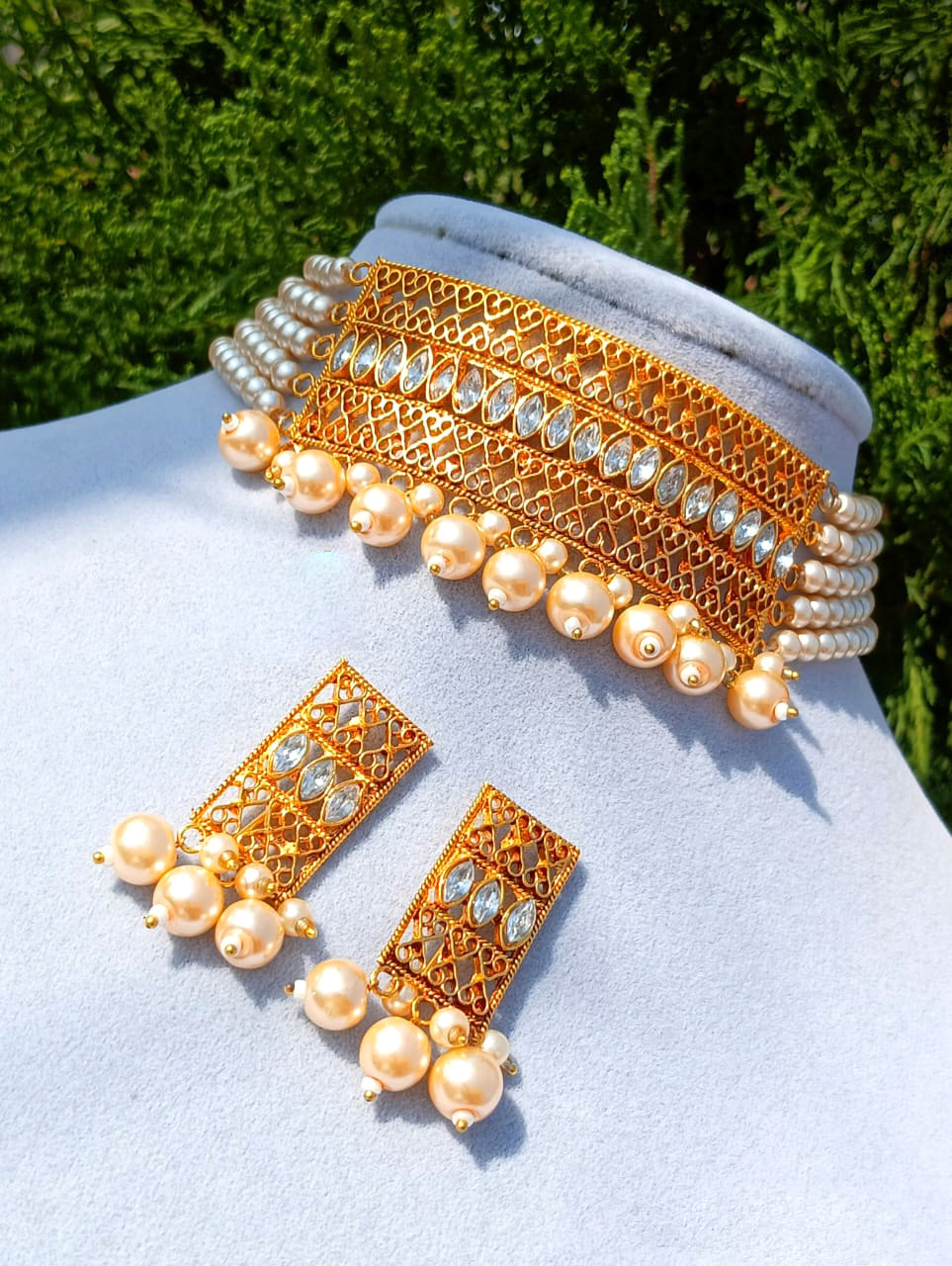 Premium quality gold plated choker
