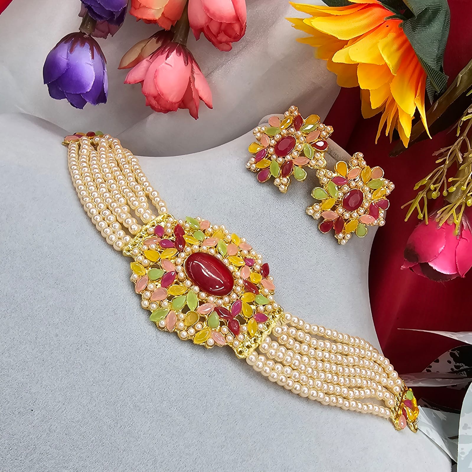 Multi color pearl choker