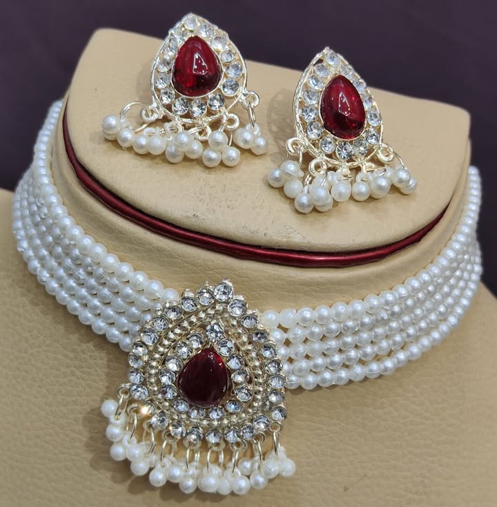 White Pearl Red Stone Choker