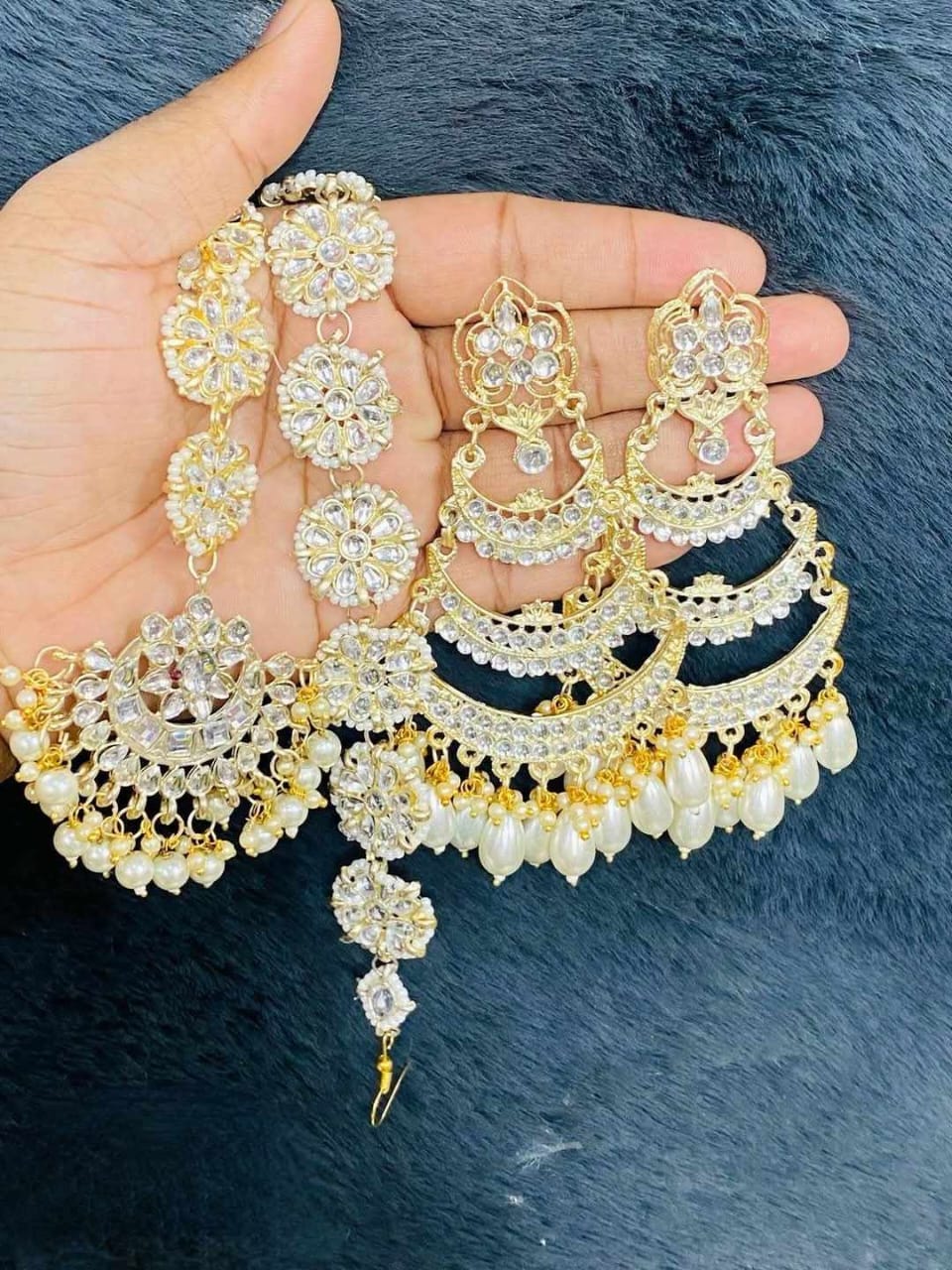 Kundon Earring And Mathapatti Combo